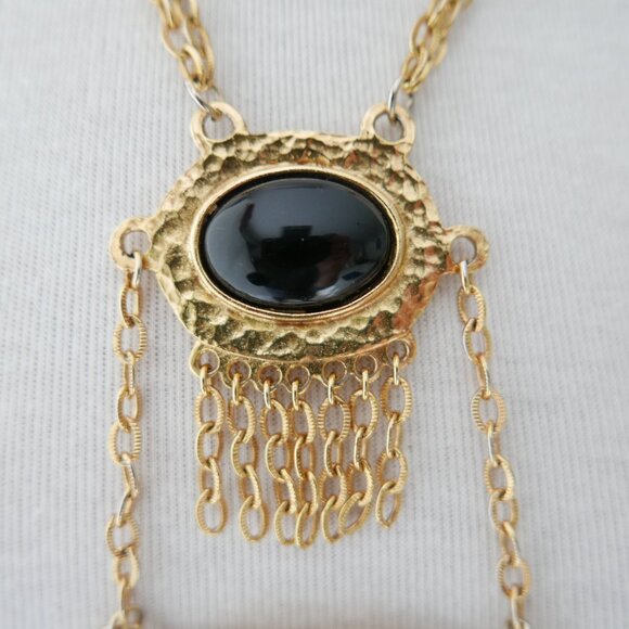 1970s Hammered Gold Statement Necklace - Picture 4 of 8